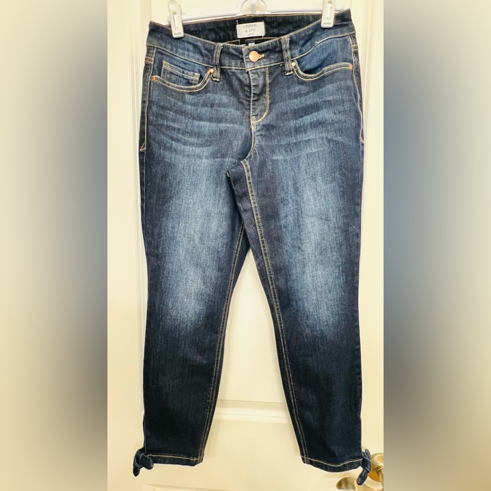 Crown & Ivy Dark Wash Cropped Denim Tie Ankle Jeans 4P